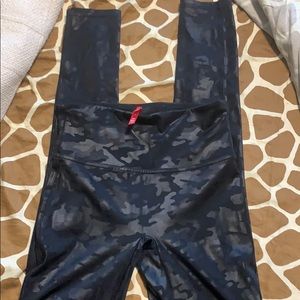 Spanx camo leggings 😀